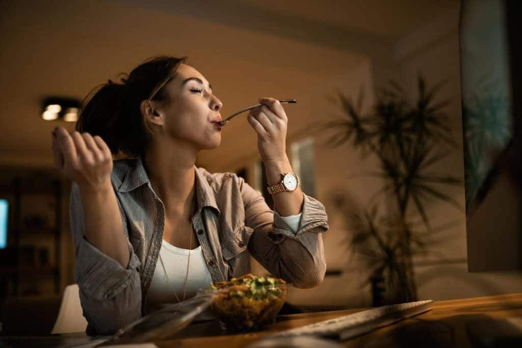 manger de la mache le soir​