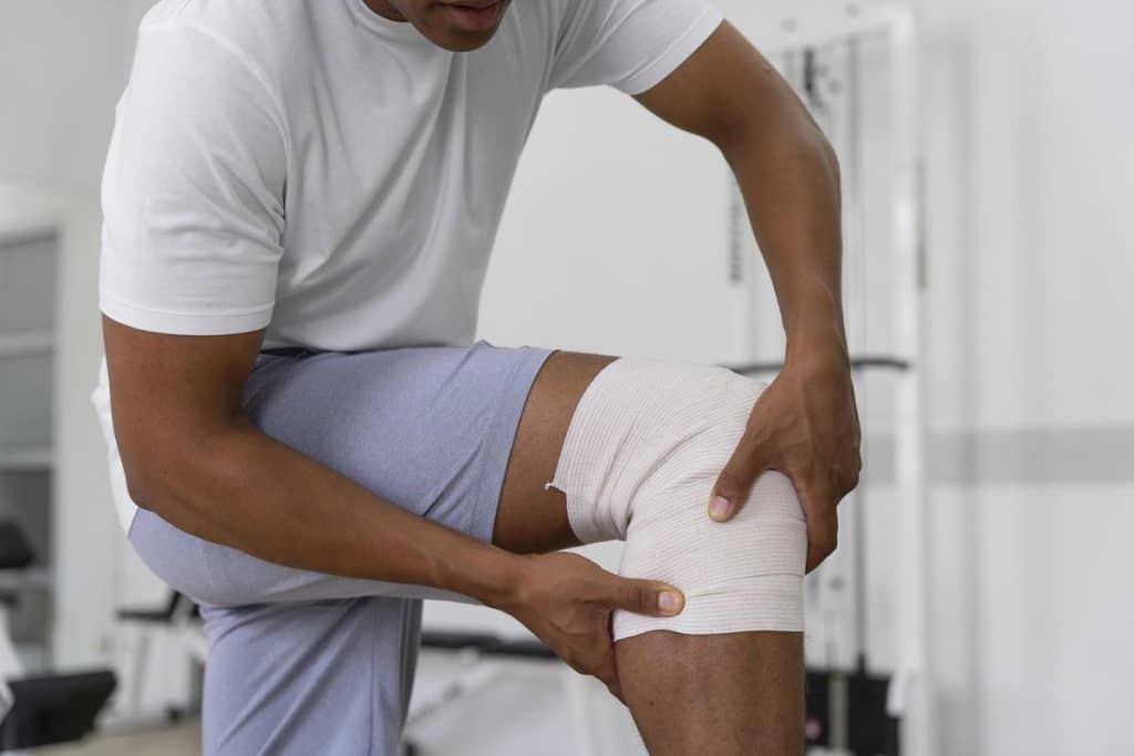 prothèse du genou douleur combien de temps​
